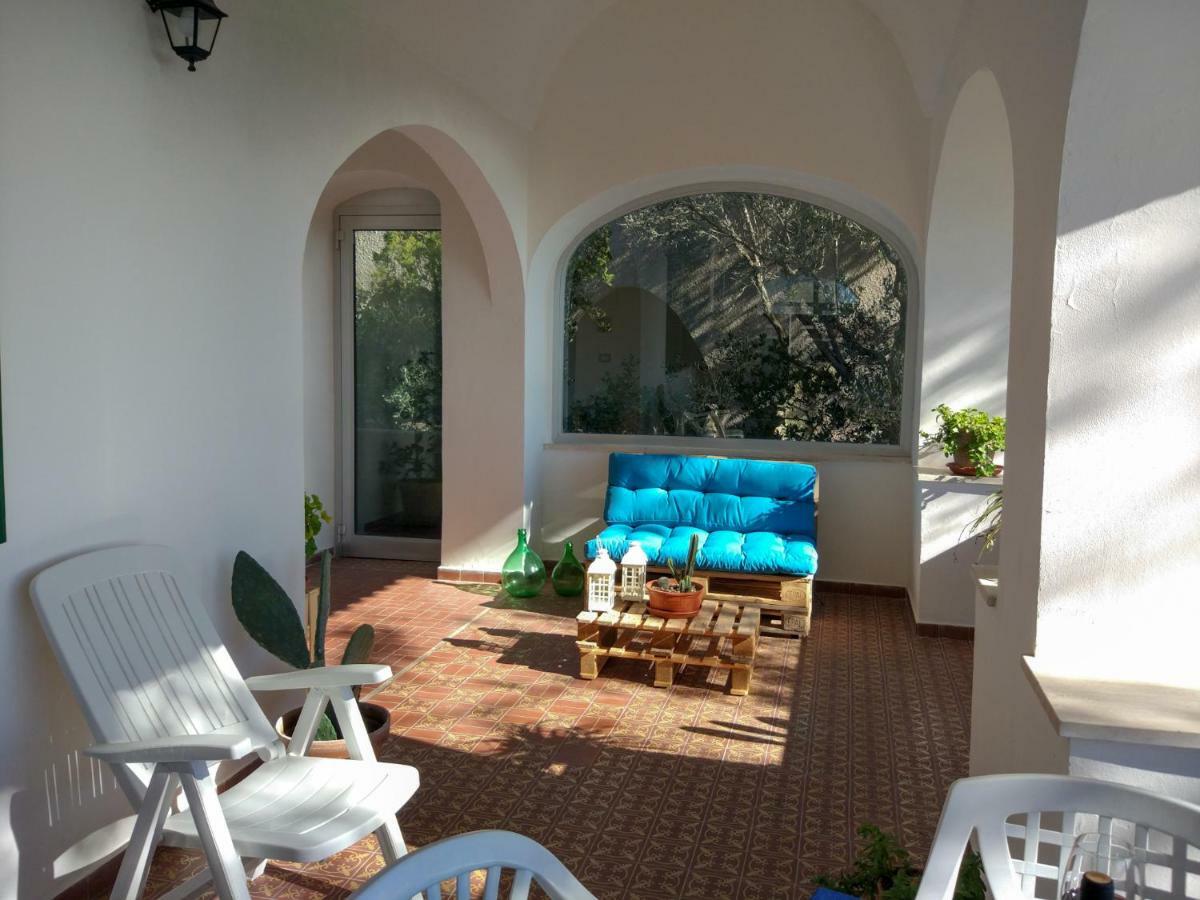 Villa Alda - Bilocali Vista Mare サンタ・チェザーレア・テルメ エクステリア 写真