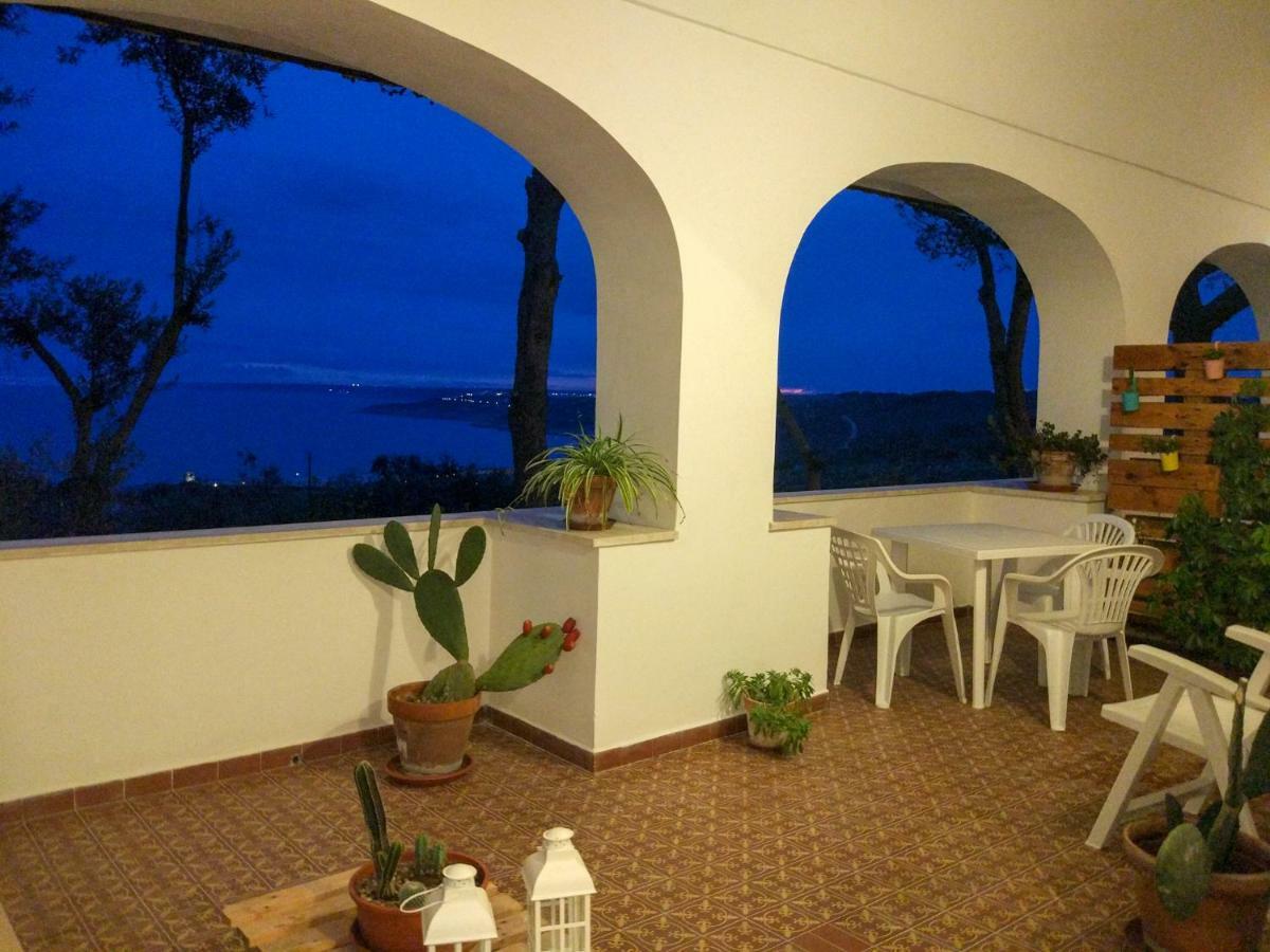 Villa Alda - Bilocali Vista Mare サンタ・チェザーレア・テルメ エクステリア 写真